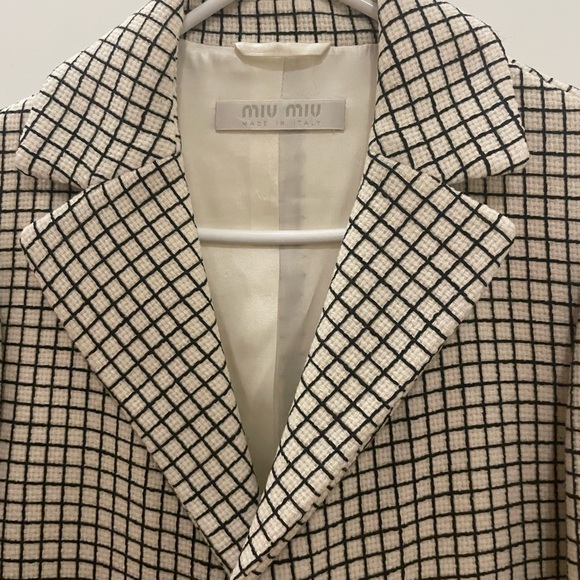 Min Miu Women’s Vintage Checkered Coat - Picture 3 of 10